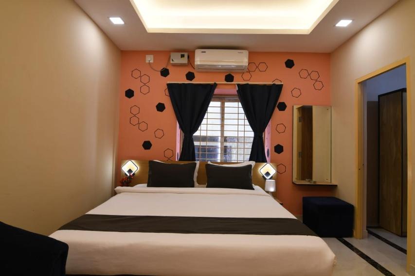 Emerald Euphoria The Luxury Stay Near Infocity Best Seller Bhubaneswar Esterno foto