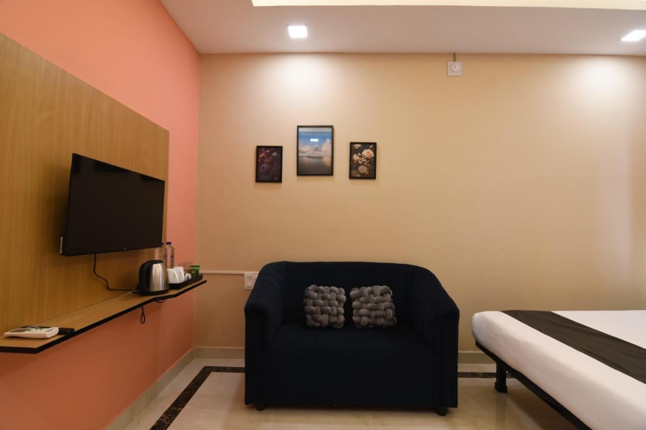 Emerald Euphoria The Luxury Stay Near Infocity Best Seller Bhubaneswar Esterno foto