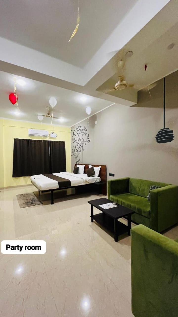 Emerald Euphoria The Luxury Stay Near Infocity Best Seller Bhubaneswar Esterno foto