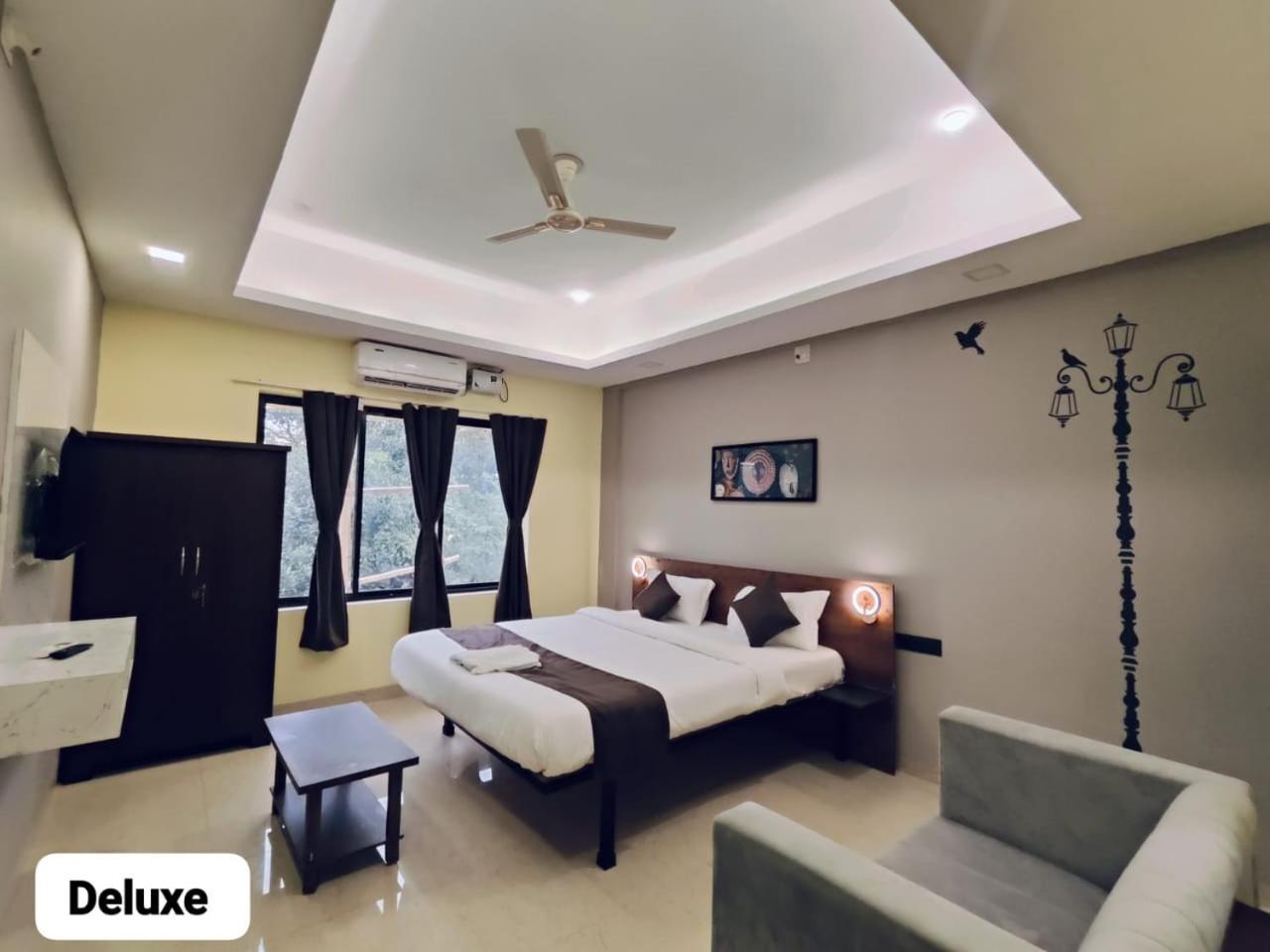 Emerald Euphoria The Luxury Stay Near Infocity Best Seller Bhubaneswar Esterno foto